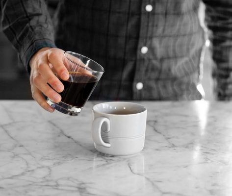 Cách pha cà phê Aeropress - Cách 1 - bước 9